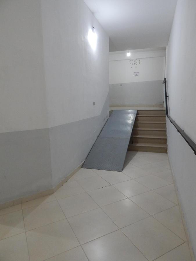 Modern Spacious 1 Bedroom Flat Next To The Beach Vlore Luaran gambar